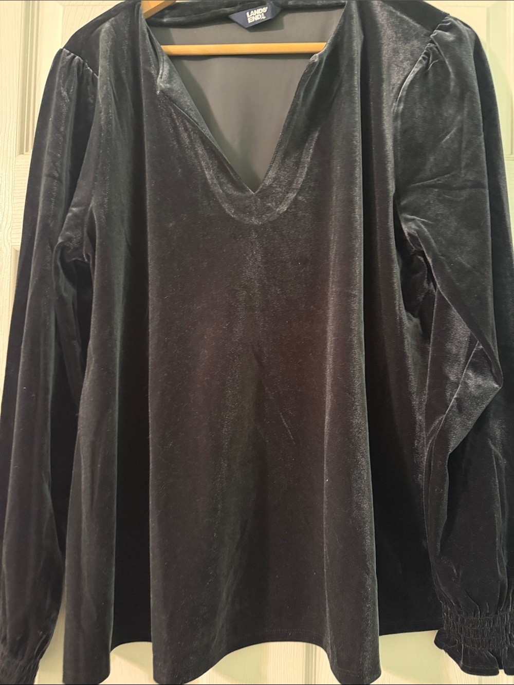 Lands end velvet gray black top
